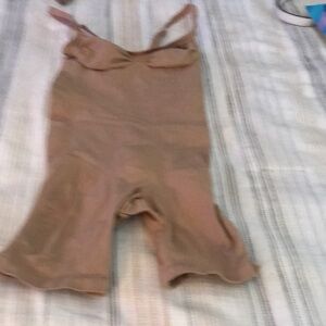 Skims seamless sculpt bodysuit mid thigh